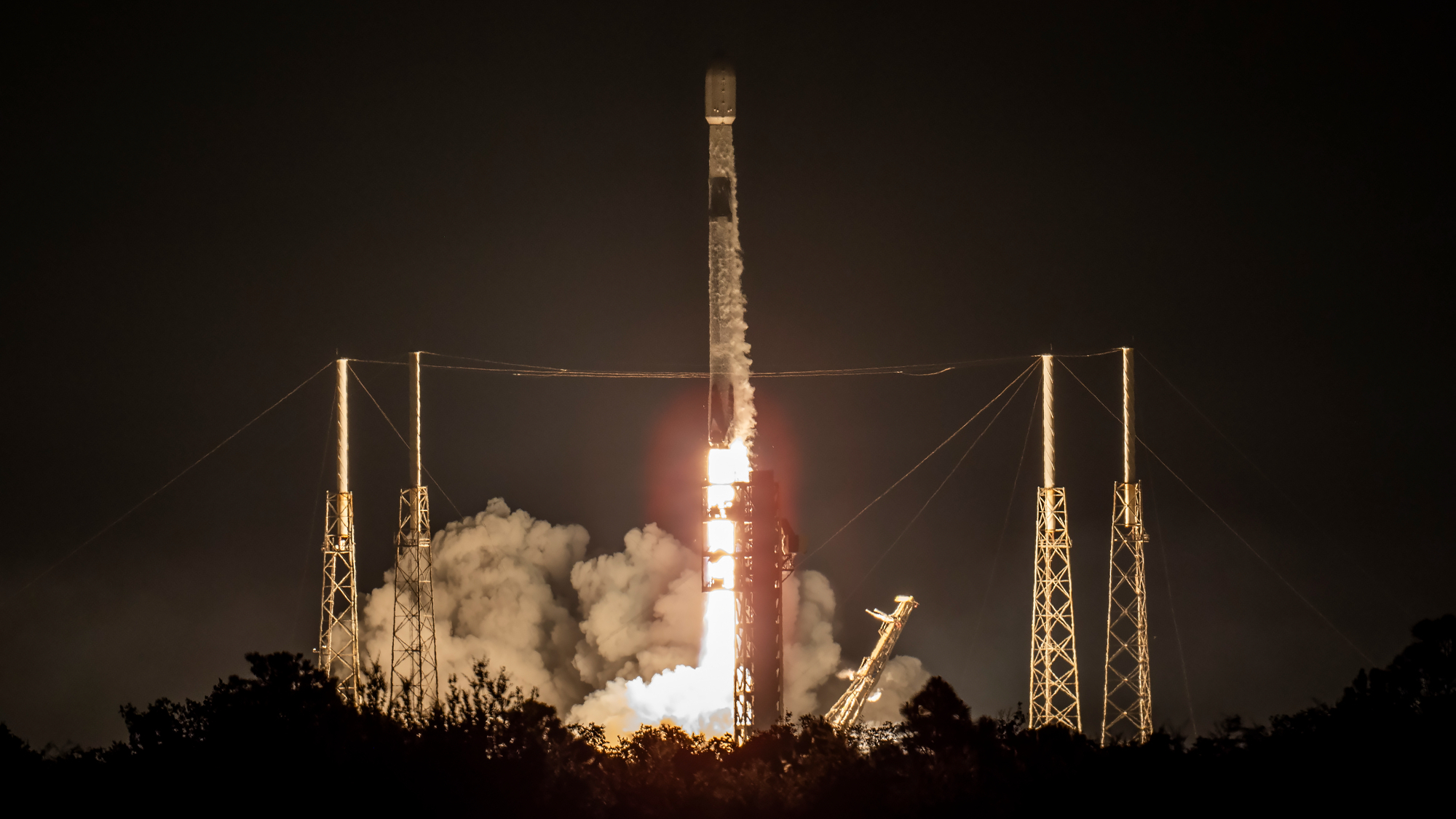 Az egész világ figyel: Musk rakétacége megdöntheti a tőzsde összes rekordját